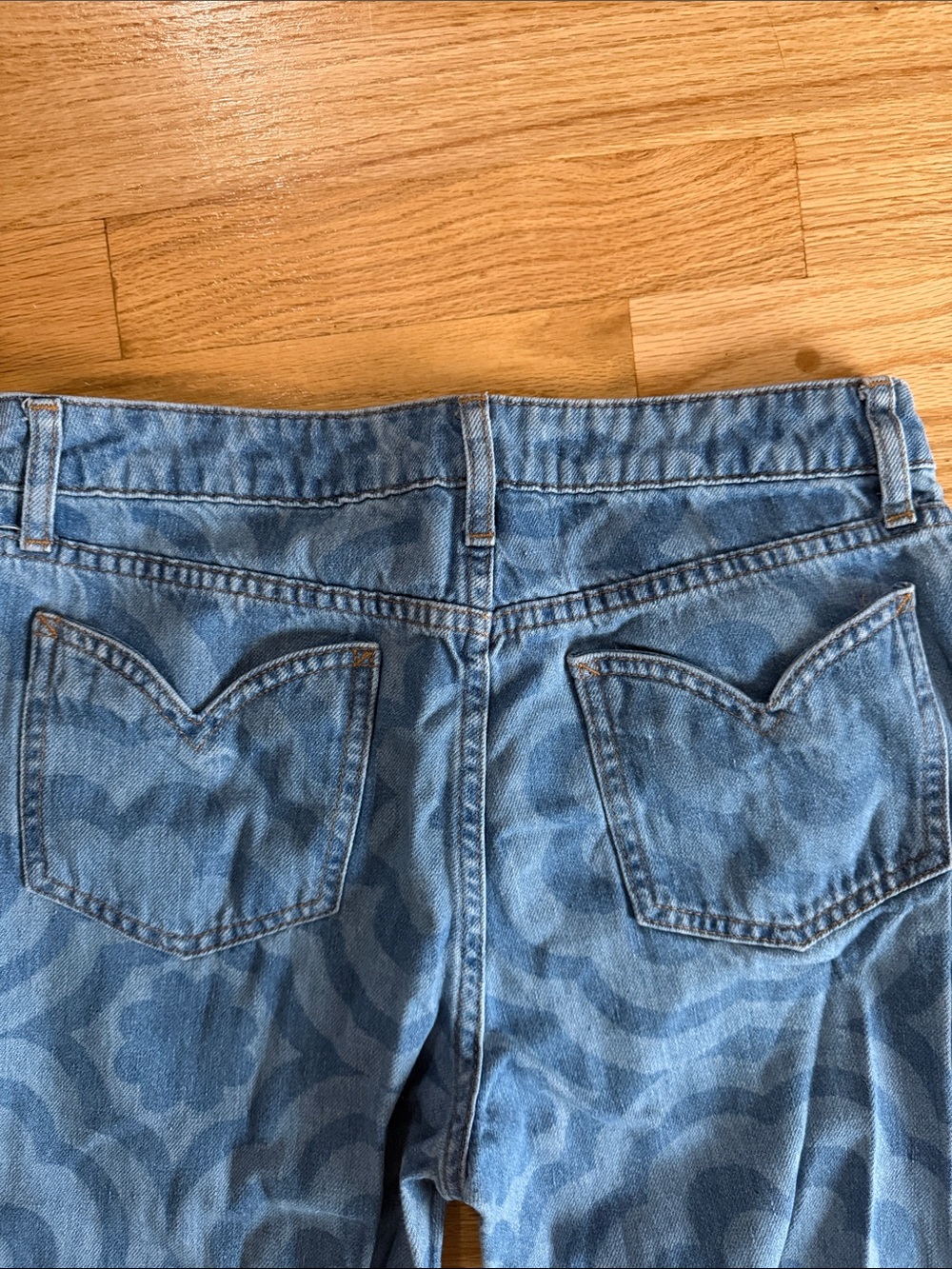 Damson Madder Brontë Floral Jeans - Picture 6 of 6